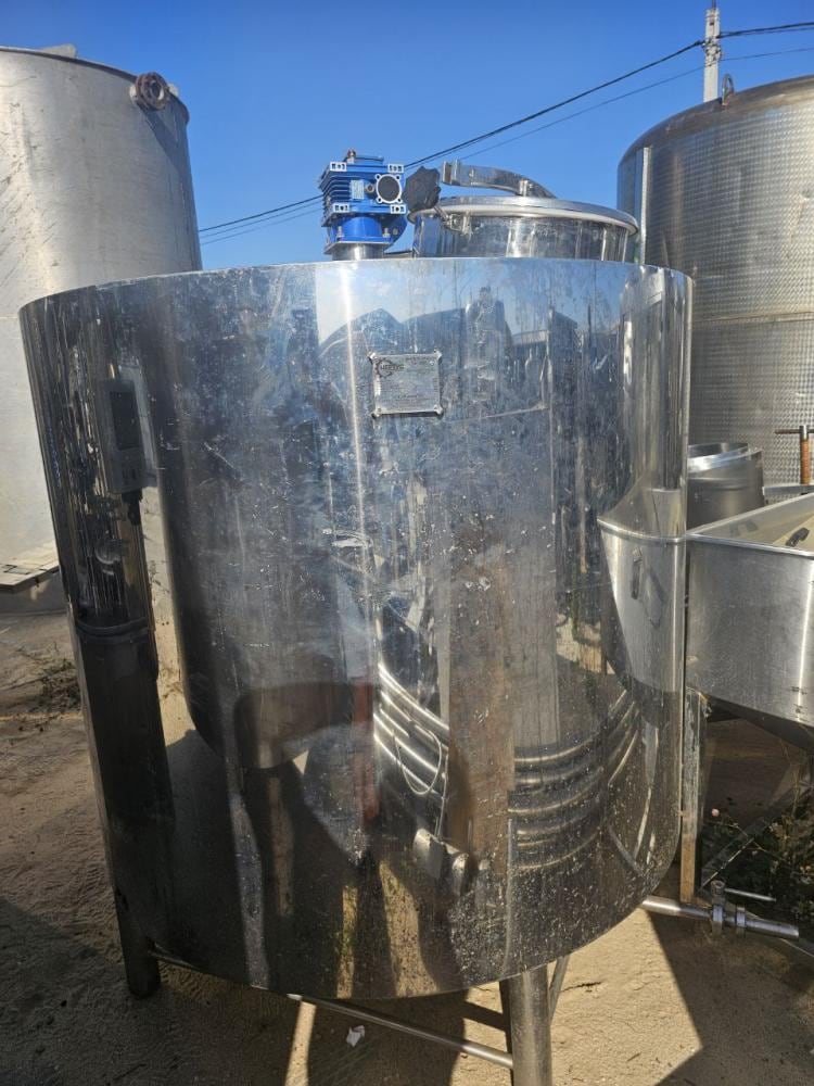 Емкость с рубашкой 2т инв.11780