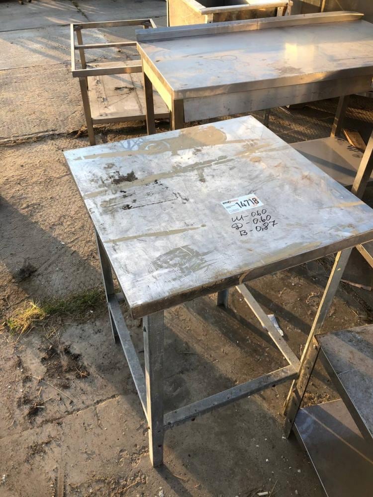 Стол, длина 0,6м инв.14718