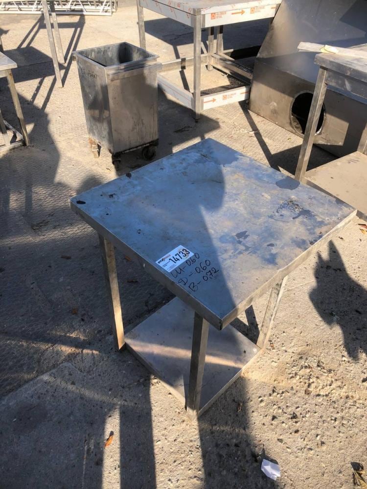 Стол, длина 0,6м инв.14733