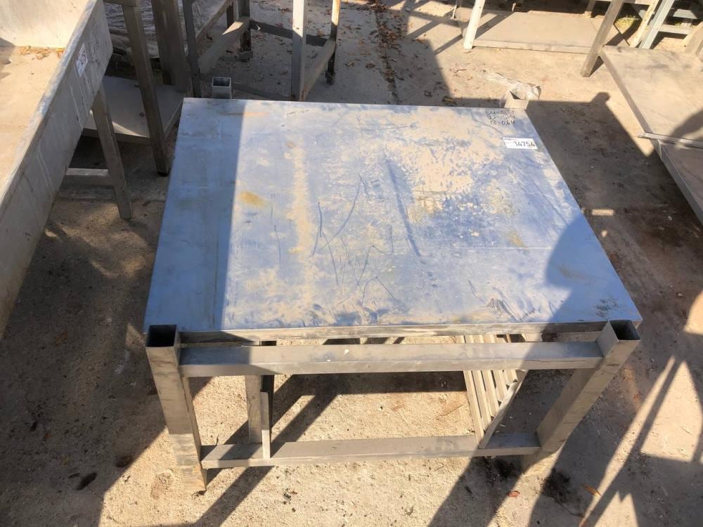 Стол, длина 1м инв.14754