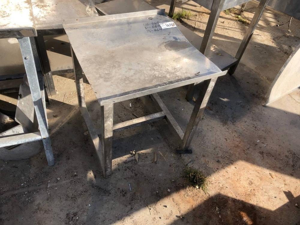 Стол, длина 0,6м инв.14761