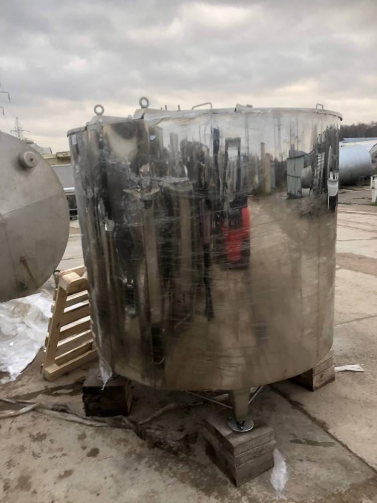 Емкость 2,5 куба термос инв.12155