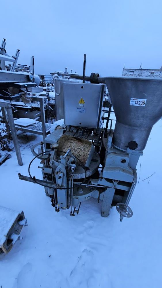 Автомат фасовки сладких сырков М6-АР2С инв.13235