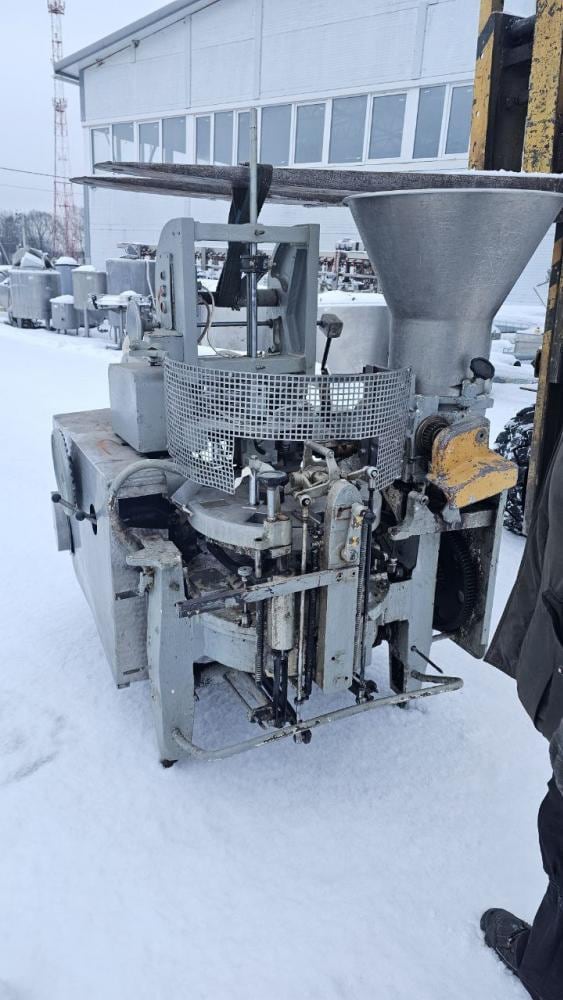 Автомат фасовки сладких сырков М6-АР2С инв.13260