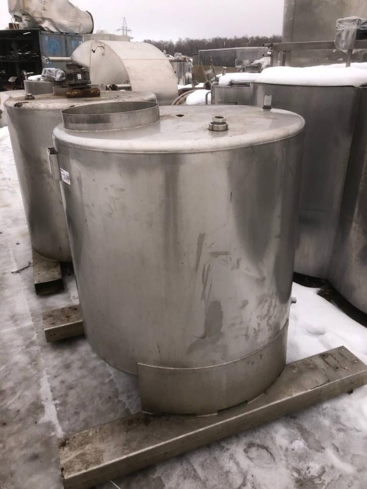 Емкость 900л инв.12499