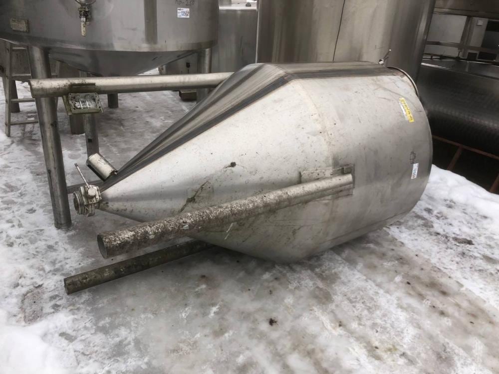 Емкость 1500л конусное дно инв.12503