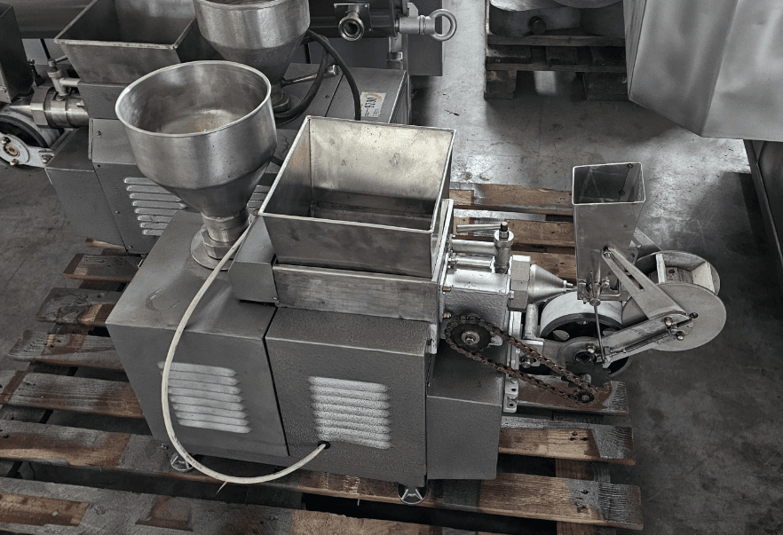 МАК-1  Многофункциональный аппарат кухонный инв.9569