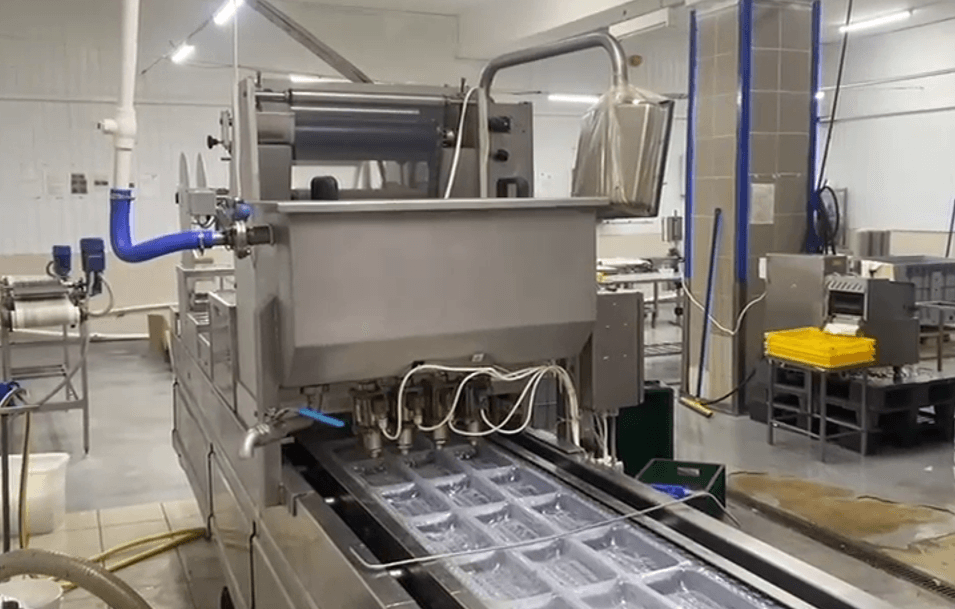 Термоформер MULTIVAC R260