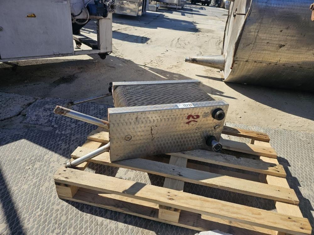 Пластинчатый теплобменик 5т. инв.13221