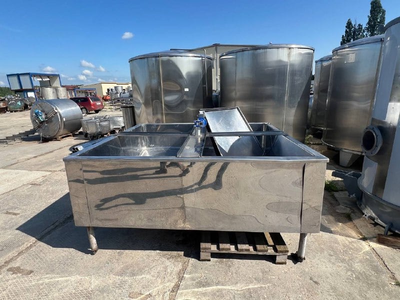 Ванна 2,5м3 открытого типа инв.17292