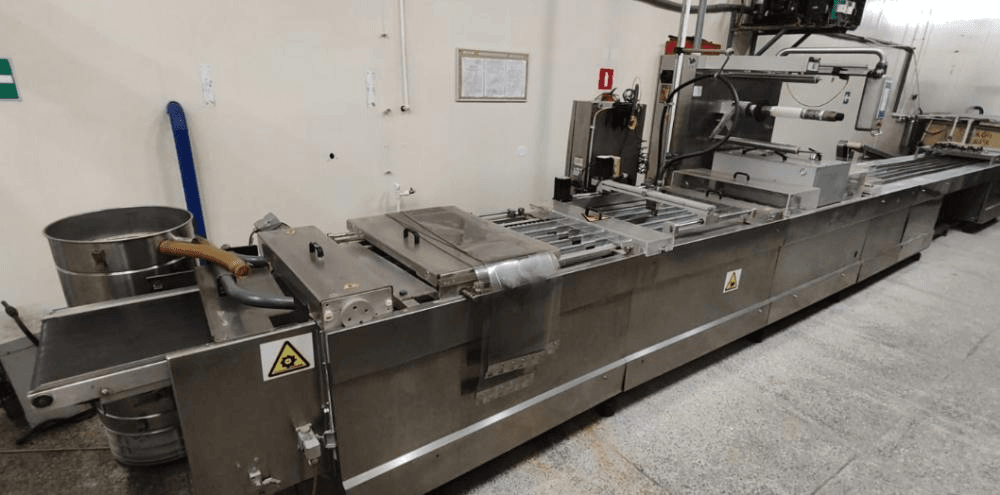 CFS Термоформующая машина