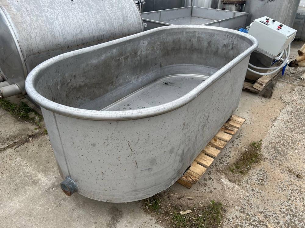 Ванна 1000л одностенная инв.12980