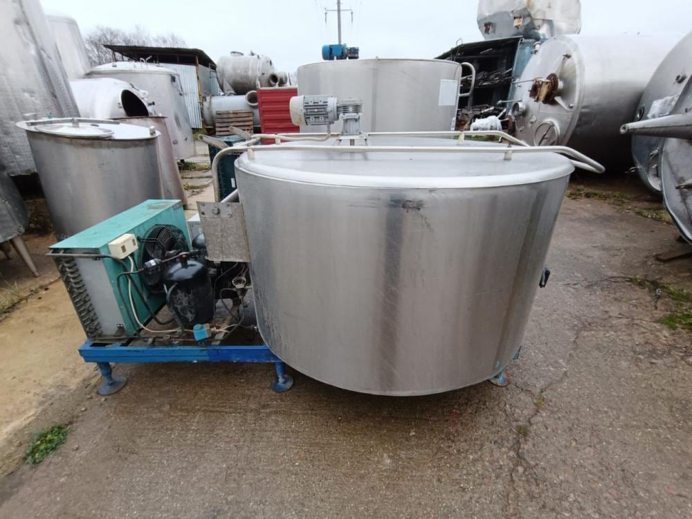 Танк охладитель 1000л инв.13032