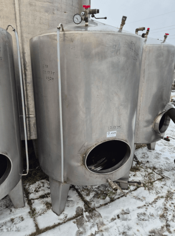 Емкости нержавеющие 1 куб.м е.4324