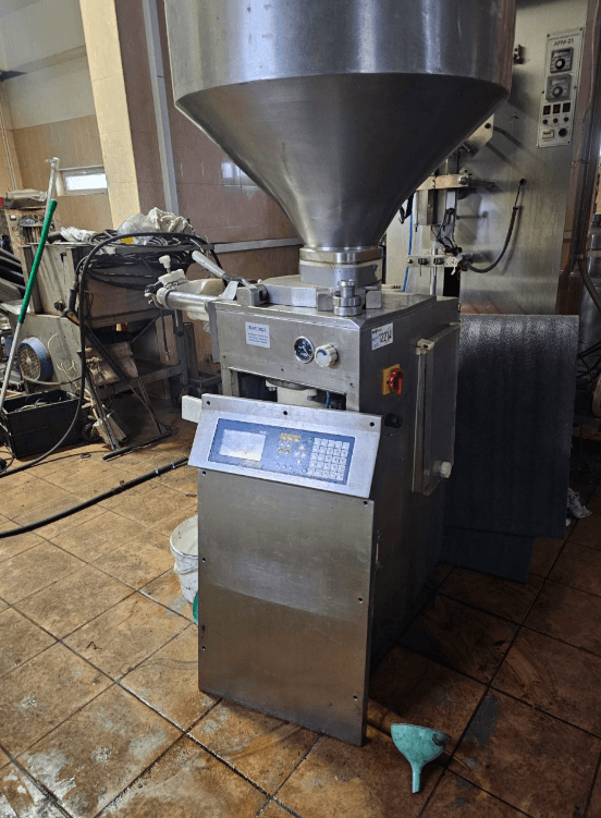 Шприц FREY F 50 с перекрутчиком инв.12214