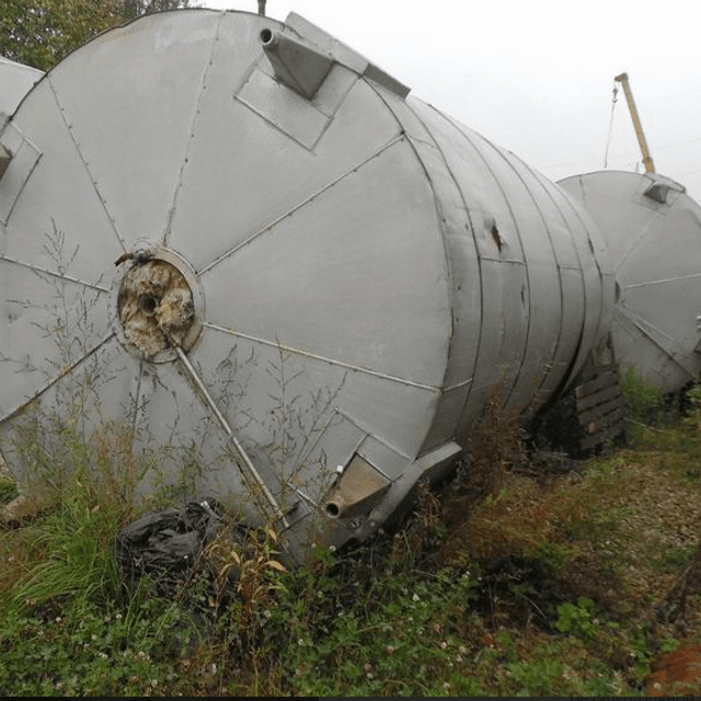 Объем 20 куб.м. рубашка, термос.