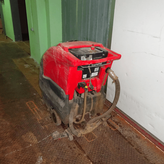 Мойщик полов инв.6311