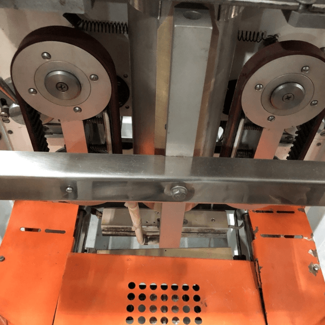 Автомат упаковки сыпучих продуктов рт-ум-21 инв.2484