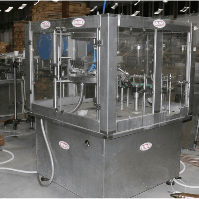 Линия розлива в ПЭТ 3000 бут/час объемом 1л.