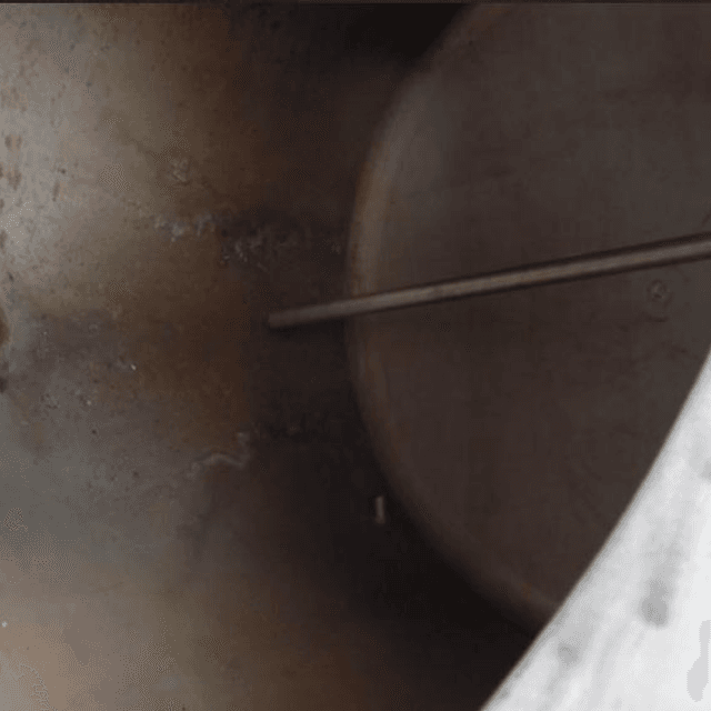 Емкость 1,2 куб.м. горизонтальная. Толщина стенки 3мм.