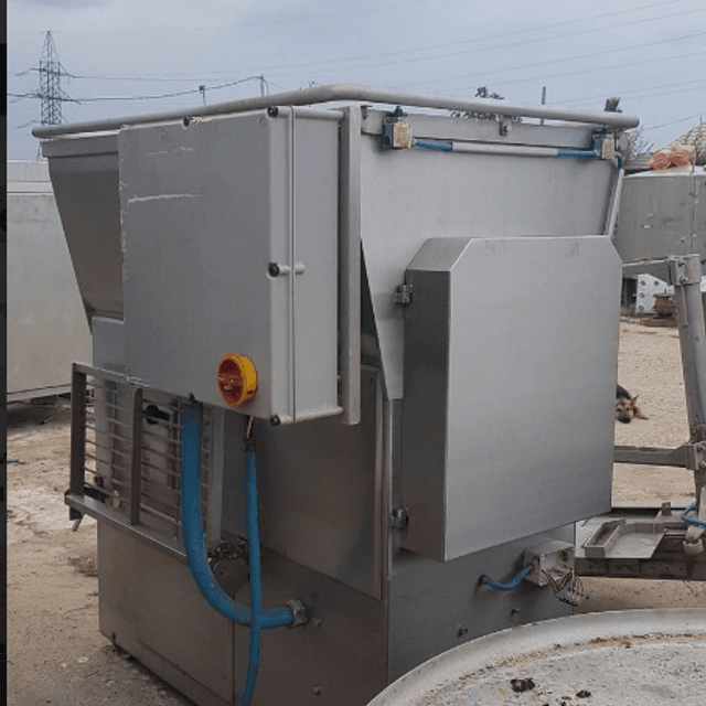 Фарш-мешалка волчек Velati TAM 180 700, объем чаши 700 литров