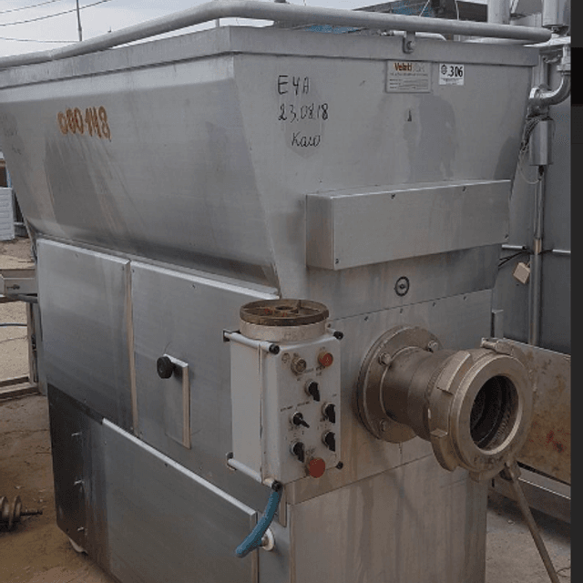 Фарш-мешалка волчек Velati TAM 180 700, объем чаши 700 литров