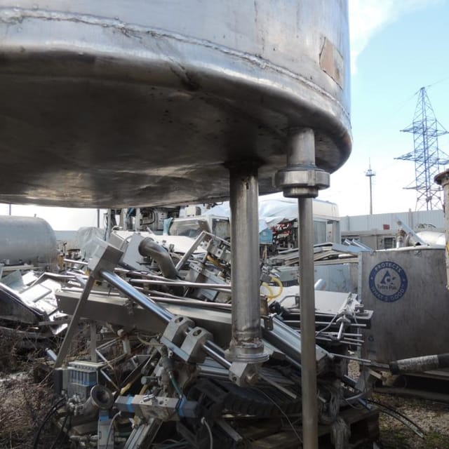 Одностенная 600л .на ножках инв.226