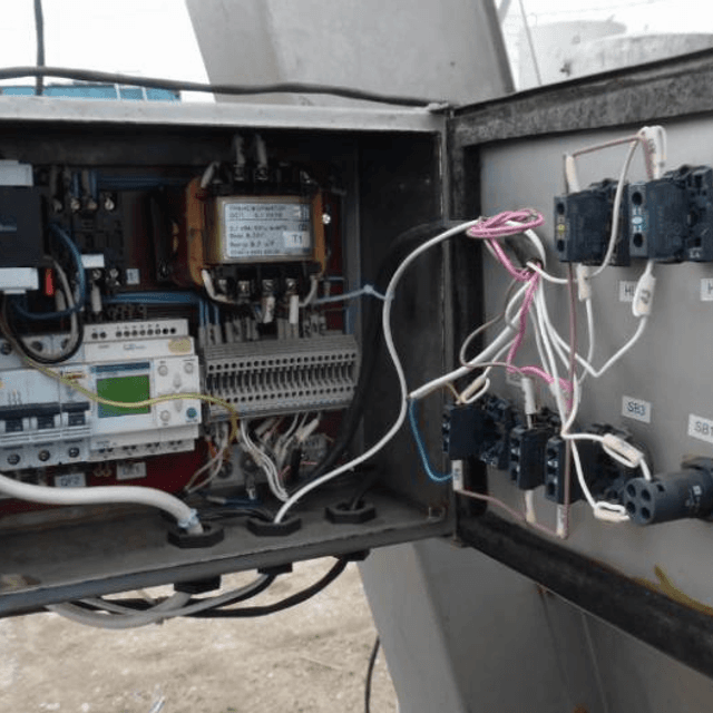 Элеватор подачи пробки пробки в бункер ориентатора, высота подъема 3 метра