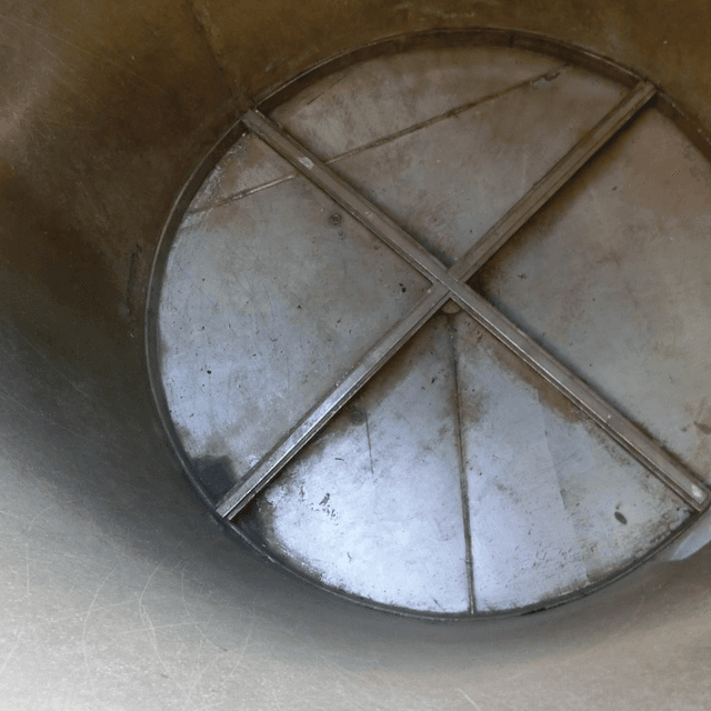 Емкость 1,3 куб.м. термос