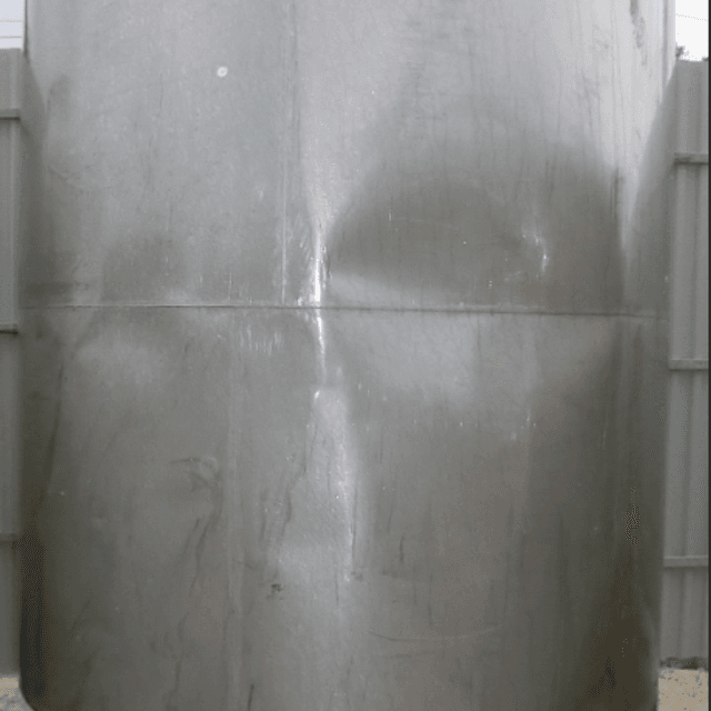 Емкость 5 куб.м. Слегка деформирована е.4053