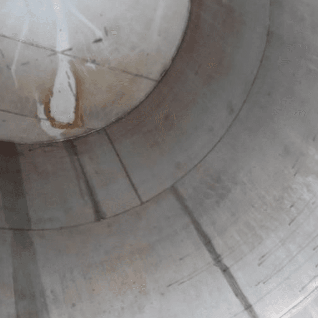 Емкость 8 куб.м.  плоское дно.