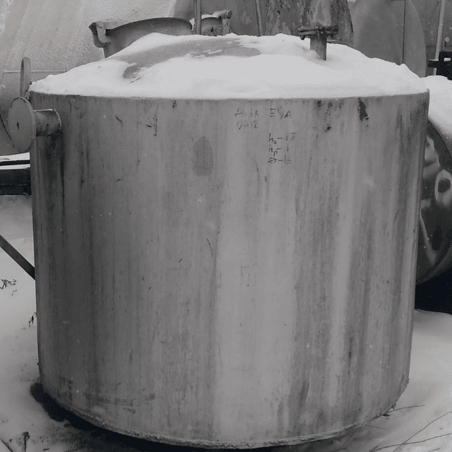 Стальная 2 куб.м вертикальная