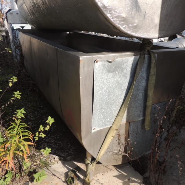 Ванна 1800л .с рубашкой инв.3552