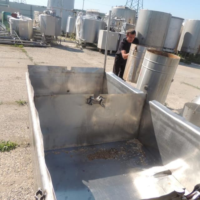 Ванна двухсекционная 1000л инв.7825