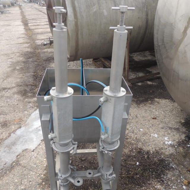 Дозатор мороженого двухпоршневой инв.3406