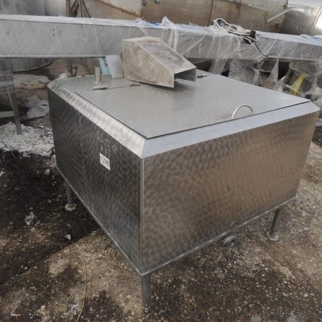 Бак квадратный 1000л инв.3407
