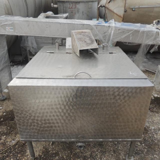 Бак квадратный 1000л инв.3407