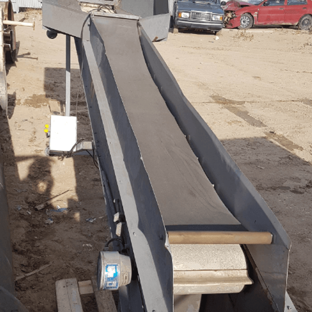 Элеватор подачи пробки пробки в бункер ориентатора, высота подъема 2,7 метра