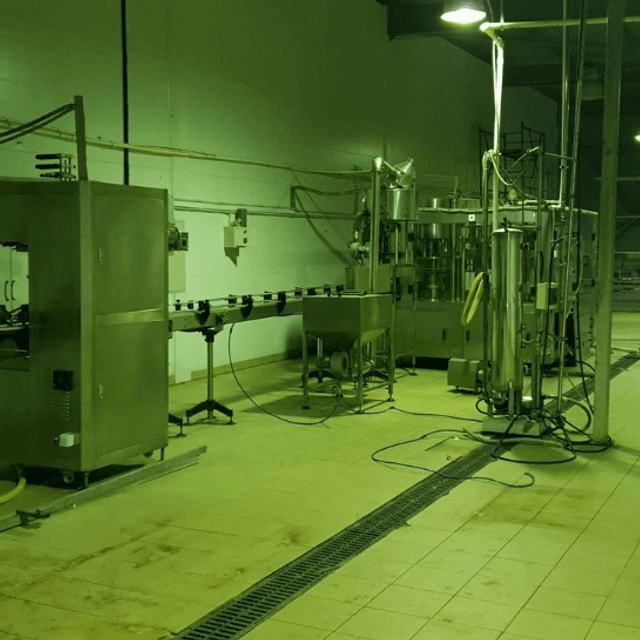 Завод по производству и розливу безалкогольных напитков,