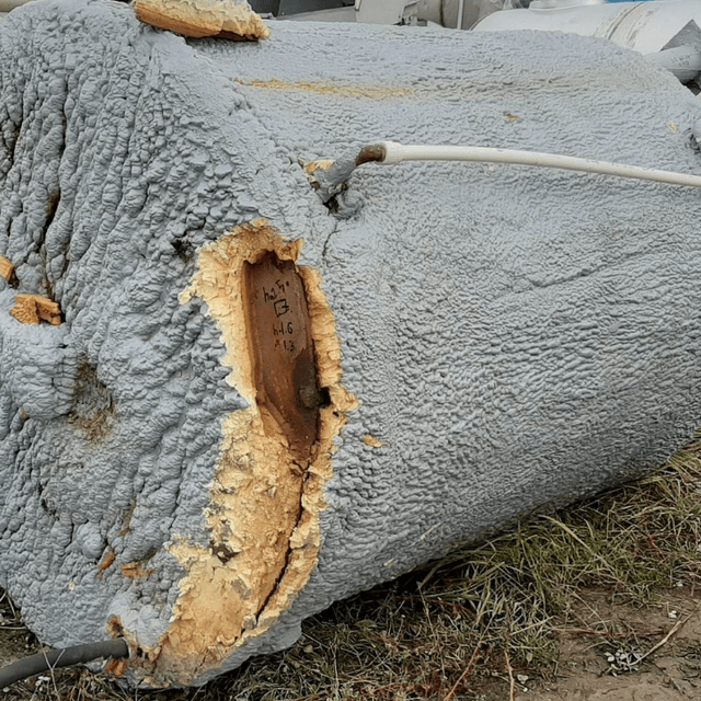 Емкость стальная, объемом 1,6 куб. м., с термоизоляцией.