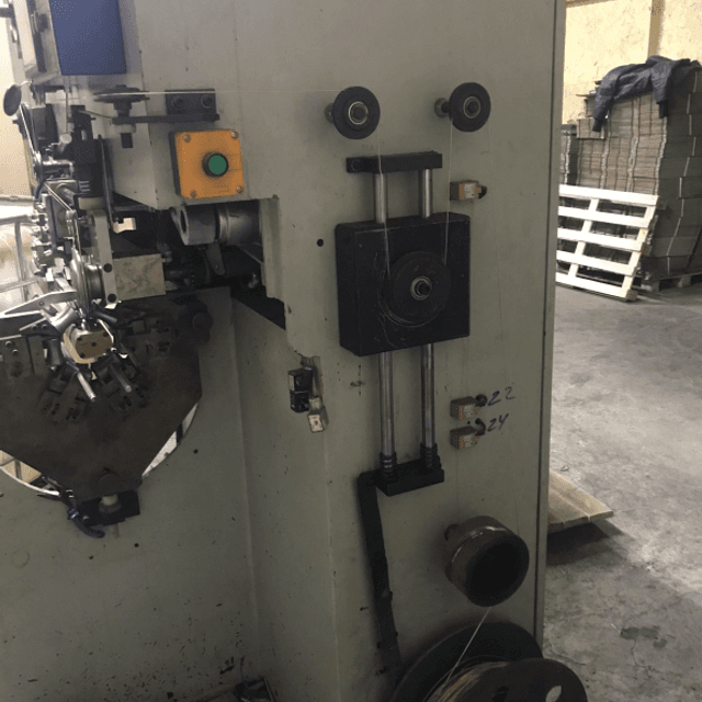 Линия производства жестяной банки под кофе