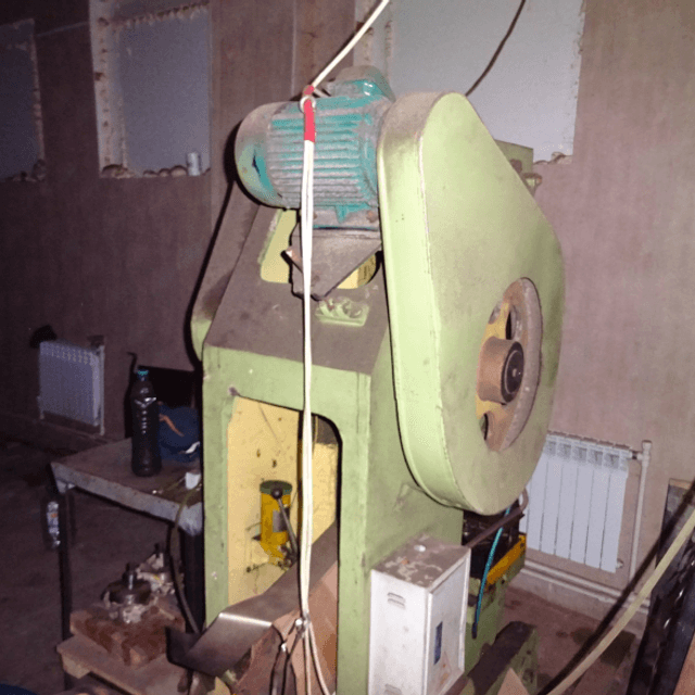 Линия производства жестяной банки под кофе