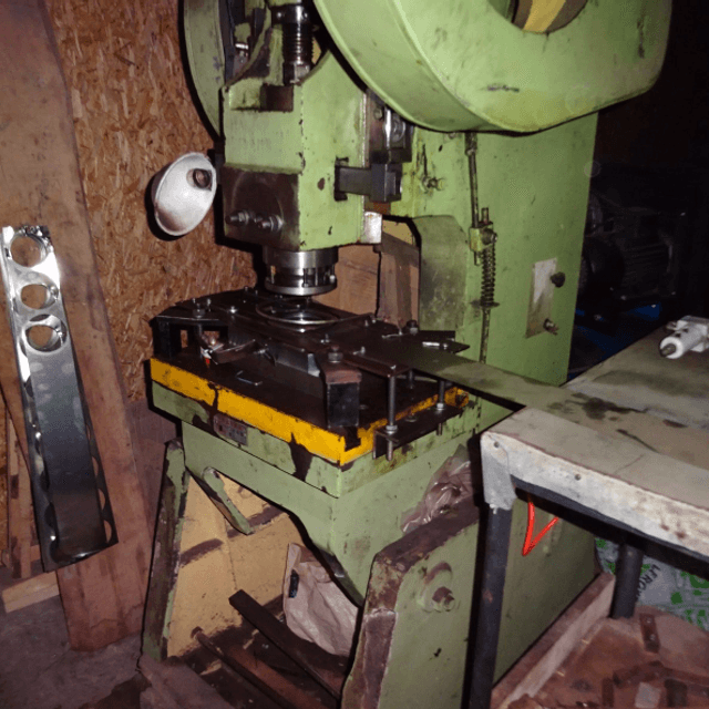 Линия производства жестяной банки под кофе