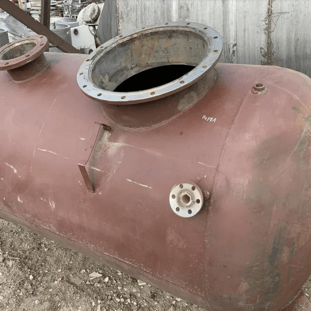 Емкость 2500л инв.4464