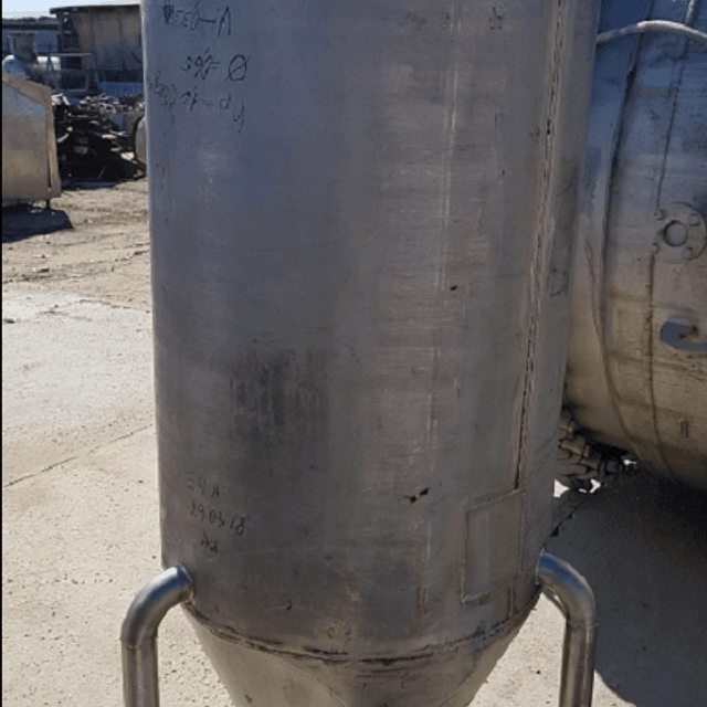 Емкости с конусом 0,3 куб.м,