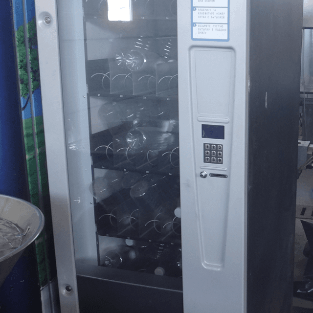 Молокомат с автоматом выдачи бутылок инв.5820
