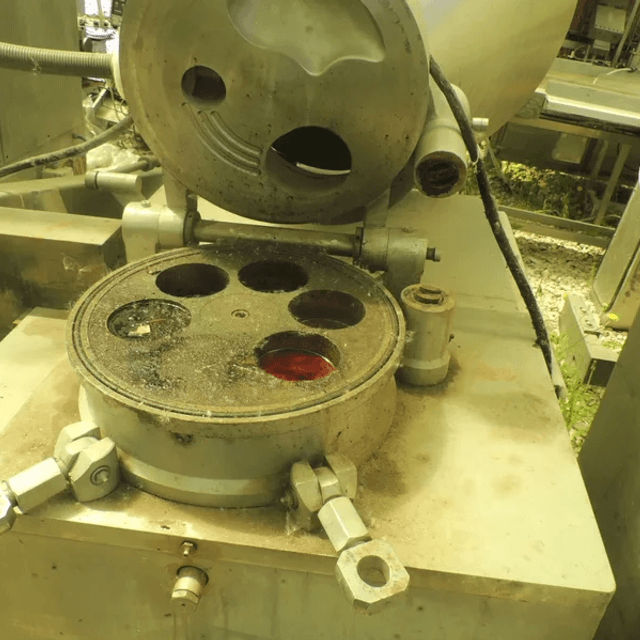 Шприц вакуумный с подъемником инв.6060