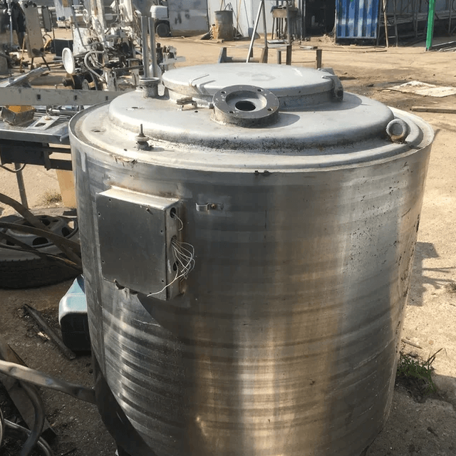 Емкость 300л инв.7423