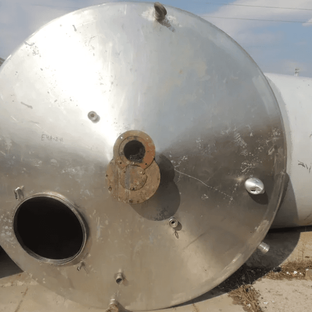 Емкость 10 куб.м. утепленная с рубашкой