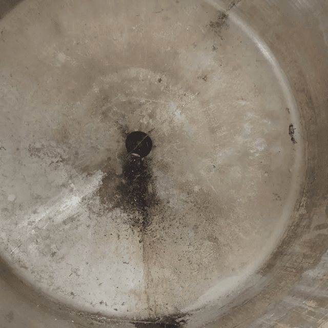 Емкость 10 куб.м. утепленная с рубашкой